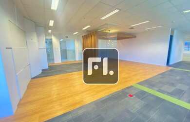 Imagem: O depósito possui 5 Vagas na garagem, 1.692m² de Área, Imóvel