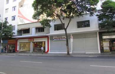 Imagem: O depósito possui 925m² de Área e está localizado em Centro