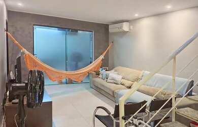 Imagem 2: Casa Dúplex - à Venda no Cond. Atlantis - 3 Quartos (2 Suítes) - 250m² - Parque Dez