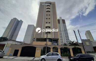 Imagem: O apartamento possui 4 Dormitórios, 3 Banheiros, 2 Vagas na