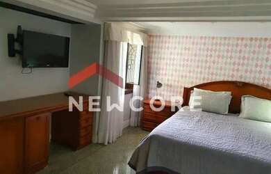 Imagem 16: Casa em Rua Jornalista Caio Machado - Santa Quitéria - Curitiba/PR