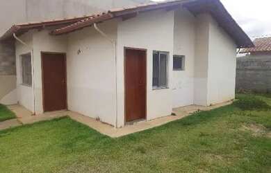 Imagem: A casa possui 2 Dormitórios, 1 Banheiro, 148m² de Área e