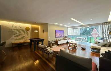 Imagem: O apartamento possui 3 Dormitórios, 3 Banheiros, 2 Vagas na