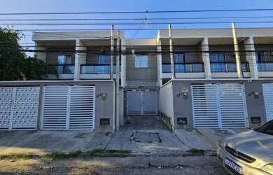 Imagem: Maravilhosa casa duplex a venda em Mesquita