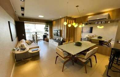 Imagem: O apartamento possui 3 Dormitórios, 2 Banheiros, 2 Vagas na