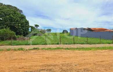 Imagem: O terreno possui 1.000m² de Área e está localizado em Quinta
