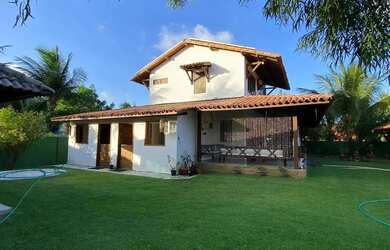 Imagem: A casa possui 5 Dormitórios, 5 Banheiros, 5 Vagas na garagem