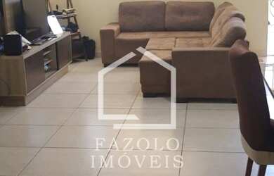 Imagem: A casa possui 3 Dormitórios, 3 Banheiros, 1 Vaga na garagem