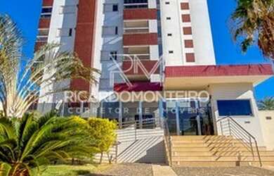 Imagem: O apartamento possui 3 Dormitórios, 2 Banheiros, 2 Vagas na