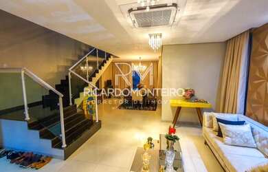 Imagem: A casa em condomínio possui 4 Dormitórios, 5 Banheiros, 4