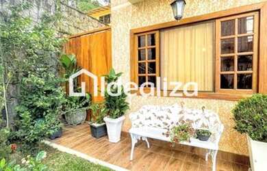 Imagem: A casa em condomínio possui 4 Dormitórios, 4 Banheiros, 2