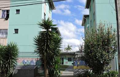 Imagem: O apartamento possui 2 Dormitórios, 1 Banheiro, 1 Vaga na garagem