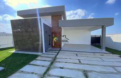 Imagem: A casa em condomínio possui 3 Dormitórios, 1 Banheiro, 2 Vagas