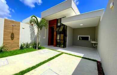 Imagem: A casa possui 3 Dormitórios, 3 Banheiros, 3 Vagas na garagem