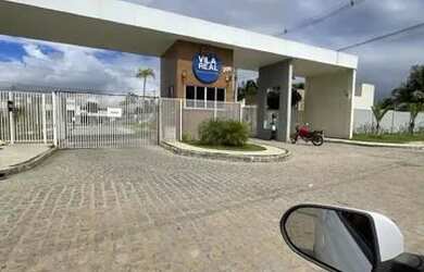 Imagem: A casa em condomínio possui 2 Dormitórios, 1 Banheiro, 2 Vagas