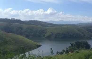 Imagem: O terreno possui 350m² de Área e está localizado em Centro