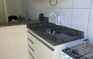 Imagem: A casa possui 1 Dormitório, 1 Banheiro, 1 Vaga na garagem e