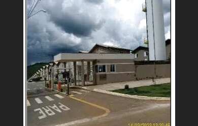 Imagem: A casa possui 2 Dormitórios, 1 Banheiro, 1 Vaga na garagem