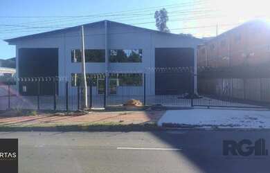 Imagem: O depósito possui 3 Vagas na garagem, 901m² de Área, Imóvel