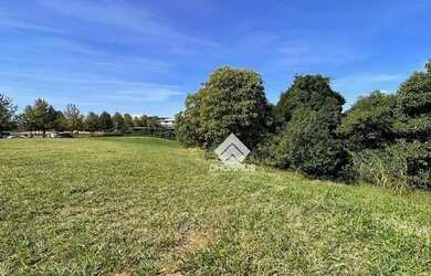 Imagem: O terreno possui 3777m² de Área e está localizado em Bragança