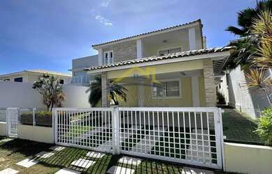 Imagem: A casa possui 5 Dormitórios, 5 Banheiros, 4 Vagas na garagem