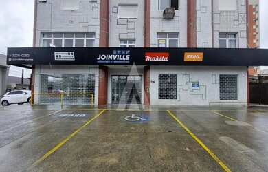 Imagem: O depósito possui 330m² de Área e está localizado em América