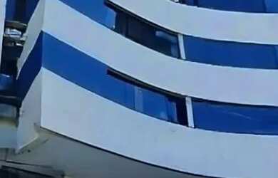 Imagem 2: Apartamento para Venda em Vila Velha, Praia da Costa, 3 dormitórios,...