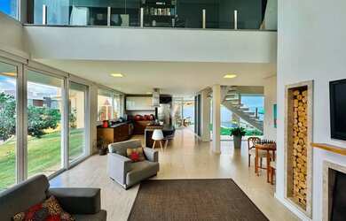 Imagem 4: Casa magnífica no condomínio Real Park com 3 suítes