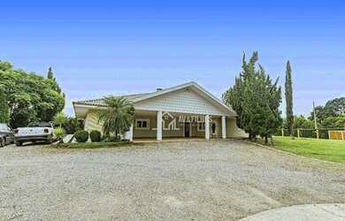 Imagem: A fazenda à venda possui 5000m² de Área e está localizado