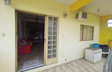 Imagem 5: Ótima Casa frente de rua e independente 4 Quartos, 2 Salas, 2 Cozinha...