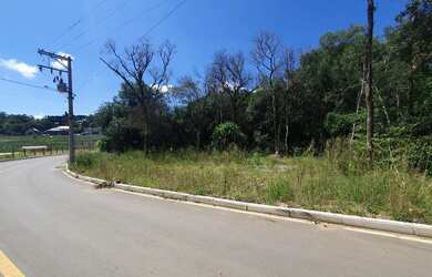 Imagem: O terreno possui 1.000m² de Área e está localizado em Garibaldi