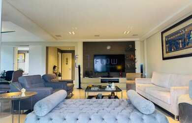 Imagem: O apartamento possui 4 Dormitórios, 5 Banheiros, 4 Vagas na