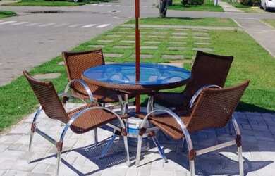 Imagem: O apartamento possui 2 Dormitórios, 1 Banheiro, 2 Vagas na