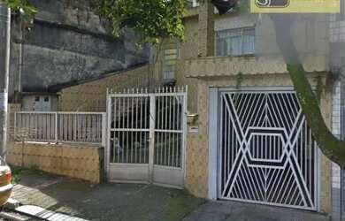 Imagem: O depósito possui 4 Vagas na garagem e 100m² de Área e está