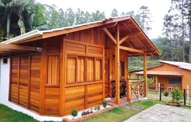 Imagem: A pousada chalé possui 1 Dormitório, Acomodam 4 pessoas, 1