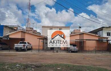 Imagem: A casa possui 2 Dormitórios, 2 Banheiros, 1 Vaga na garagem