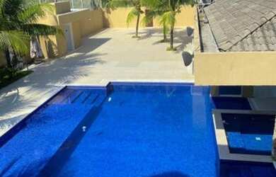 Imagem: A casa em condomínio possui 5 Dormitórios, 5 Banheiros, 4