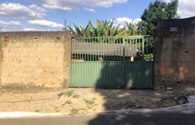 Imagem: O terreno possui 648m² de Área e está localizado em Vila