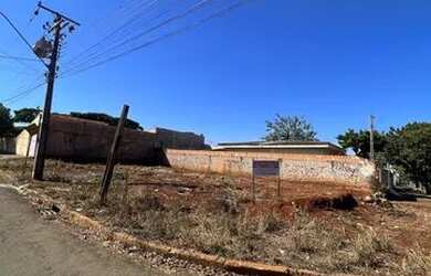 Imagem: O terreno possui 317m² de Área e está localizado em Parque