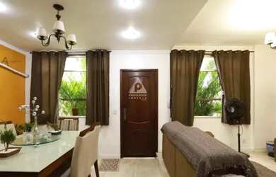 Imagem: A casa possui 3 Dormitórios, 3 Banheiros e 180m² de Área