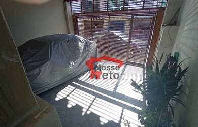 Imagem: A casa possui 2 Dormitórios, 2 Banheiros, 2 Vagas na garagem