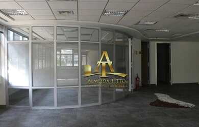 Imagem: O depósito possui 5 Vagas na garagem e 897m² de Área e está