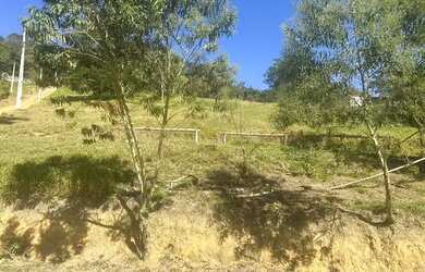 Imagem 3: Lote/Terreno para venda possui 1000 metros quadrados em Arujá Country...