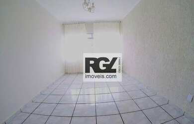 Imagem: O apartamento possui 3 Dormitórios, 1 Banheiro, 1 Vaga na garagem