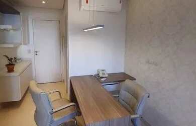 Imagem: O depósito possui 2 Vagas na garagem, 96m² de Área e está