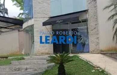 Imagem: O depósito possui 750m² de Área e está localizado em Centro