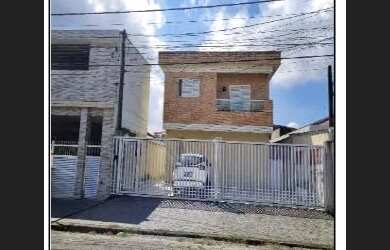 Imagem: A casa possui 2 Dormitórios, 1 Banheiro, 1 Vaga na garagem