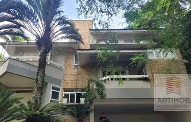 Imagem: A casa em condomínio possui 5 Dormitórios, 5 Banheiros, 5