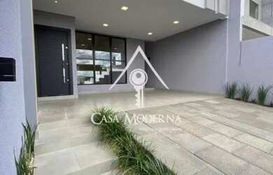 Imagem: A casa possui 3 Dormitórios, 4 Banheiros, 4 Vagas na garagem