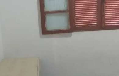 Imagem: A kitnet possui 1 Dormitório, 1 Banheiro e está localizado